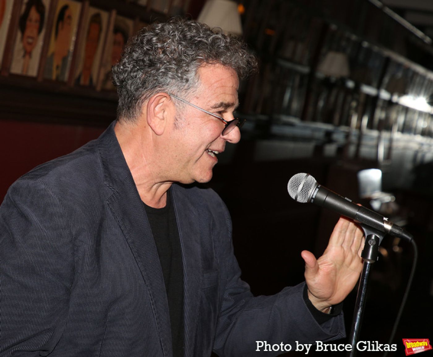 Photos: Idina Menzel Receives Portrait at Sardi's  Image