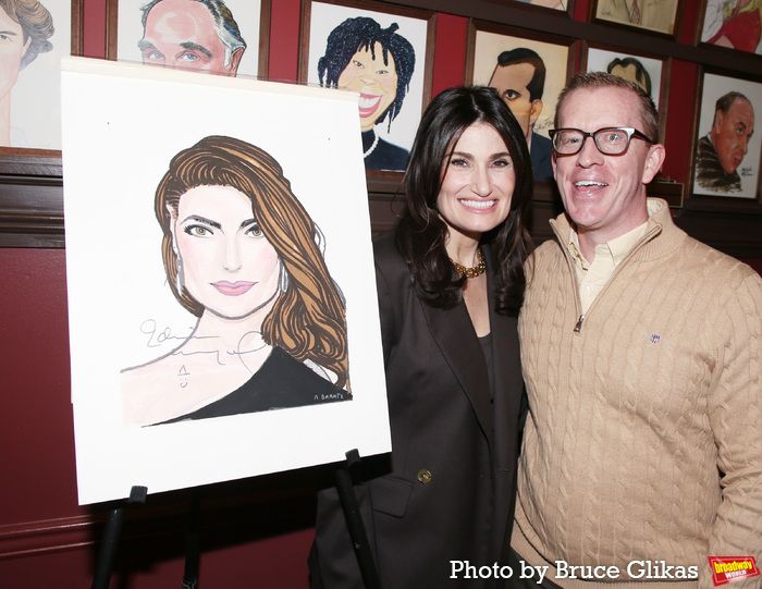Photos: Idina Menzel Receives Portrait at Sardi's — photo 37 of 38