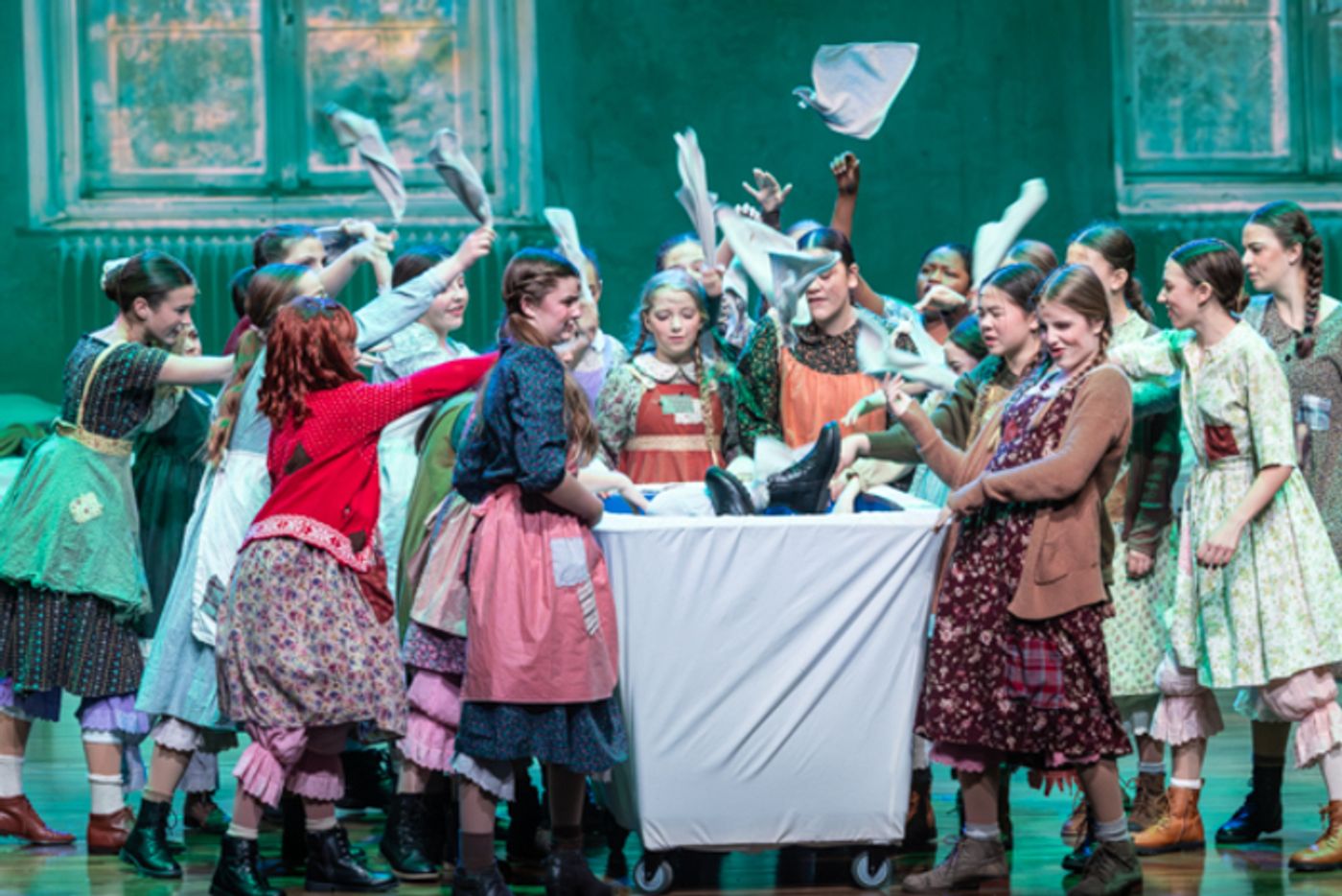 Photos: Inside: New Albany Middle School Theatre’s ANNIE JR  Image