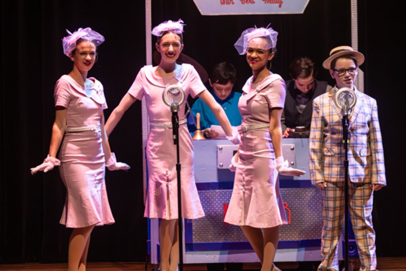 Photos: Inside: New Albany Middle School Theatre’s ANNIE JR  Image