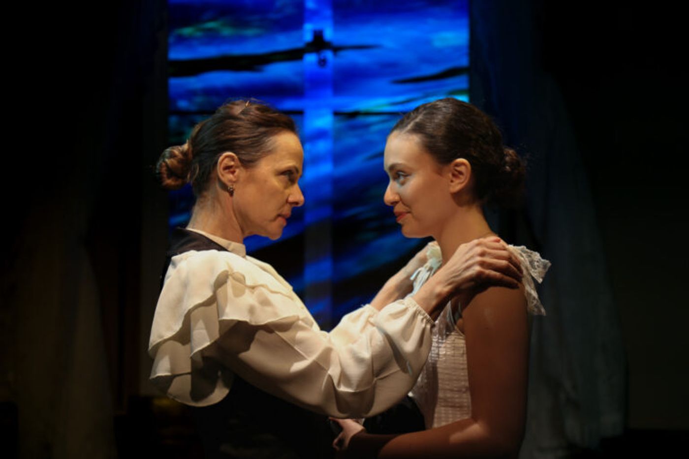 Review: THE INSEPARABLES, Finborough Theatre  Image