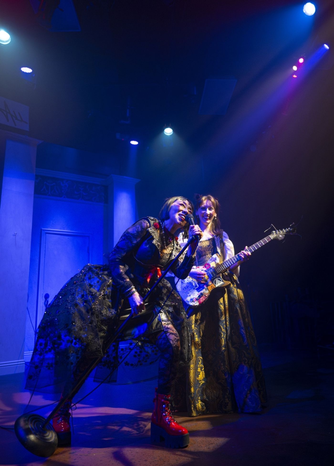 Review: IT'S TRUE, IT'S TRUE, IT'S TRUE at Marin Theatre  Image