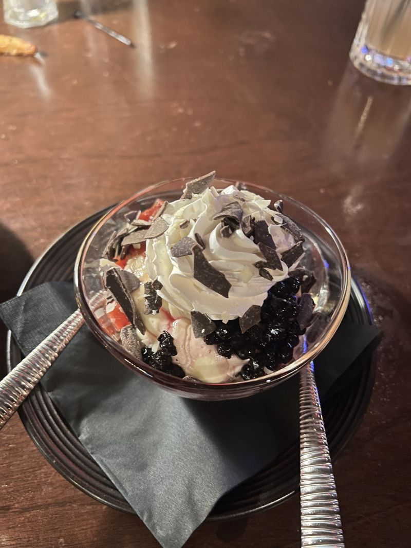 Review: Novelle Serves Craft Cocktails and Shared Plates with Live Entertainment Image