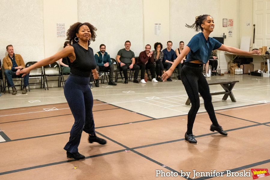 Photos: Inside Rehearsals for WONDERFUL TOWN with Aisha Jackson, Anika Noni Rose and More  Image