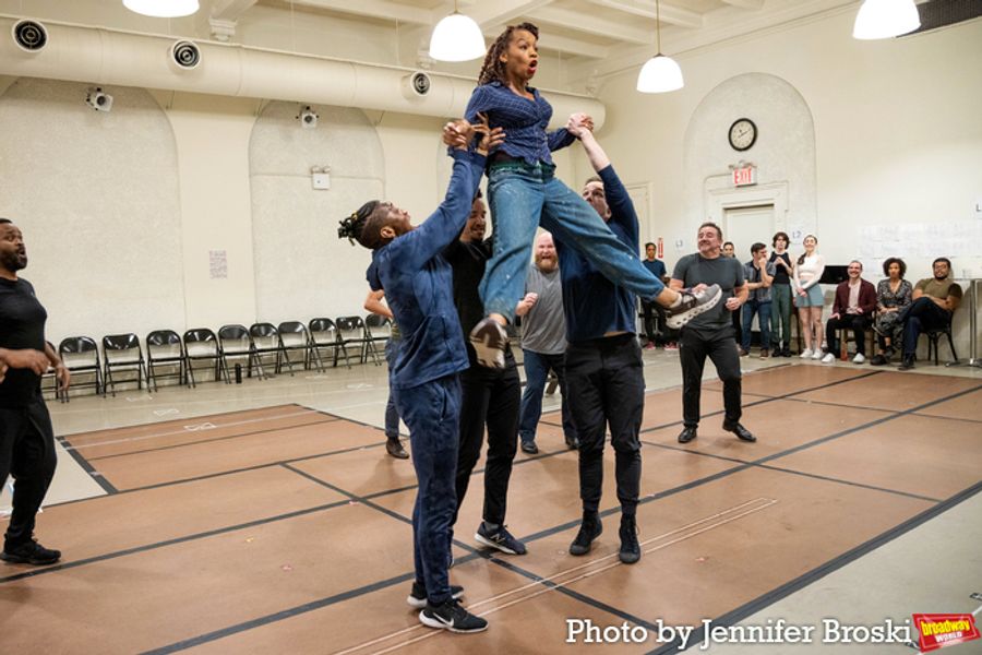 Photos: Inside Rehearsals for WONDERFUL TOWN with Aisha Jackson, Anika Noni Rose and More  Image