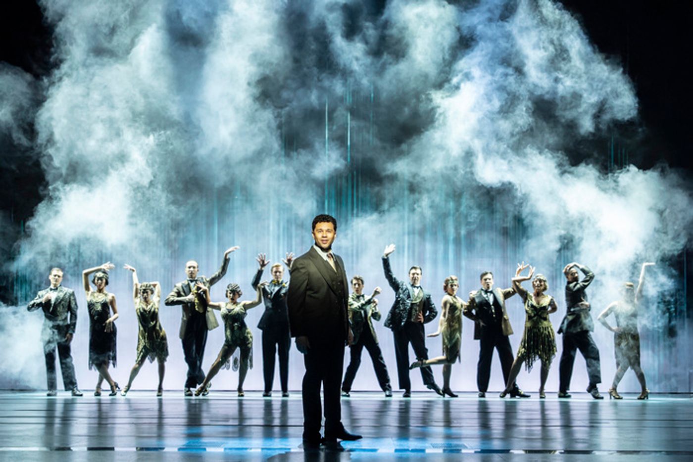 Photos: THE GREAT GATSBY in London's West End  Image