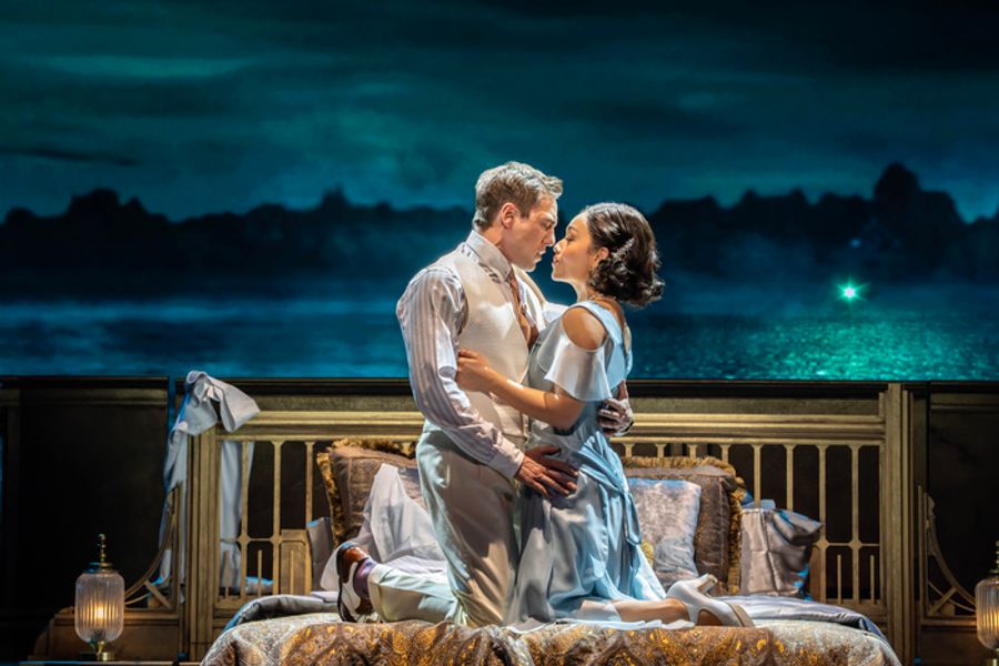 Photos: THE GREAT GATSBY in London's West End  Image