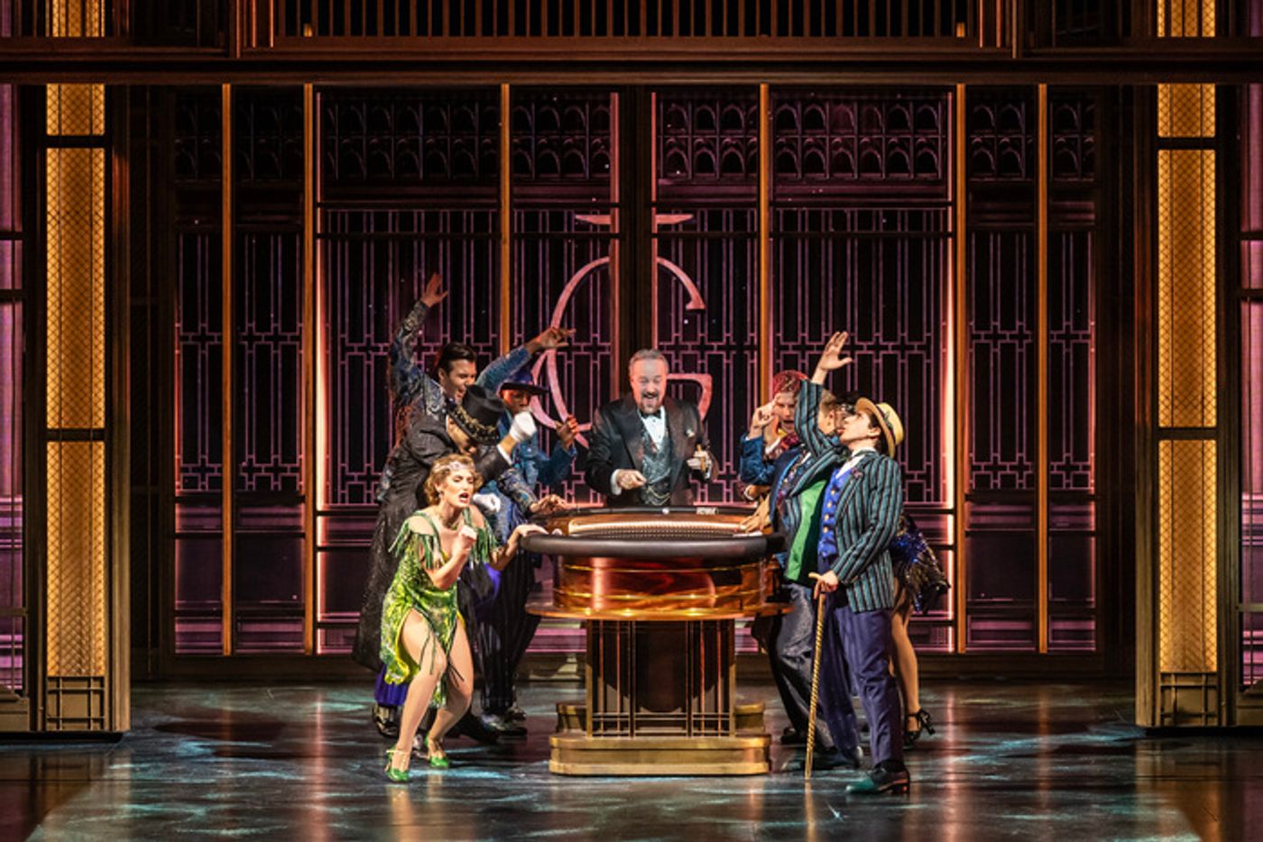 Photos: THE GREAT GATSBY in London's West End  Image