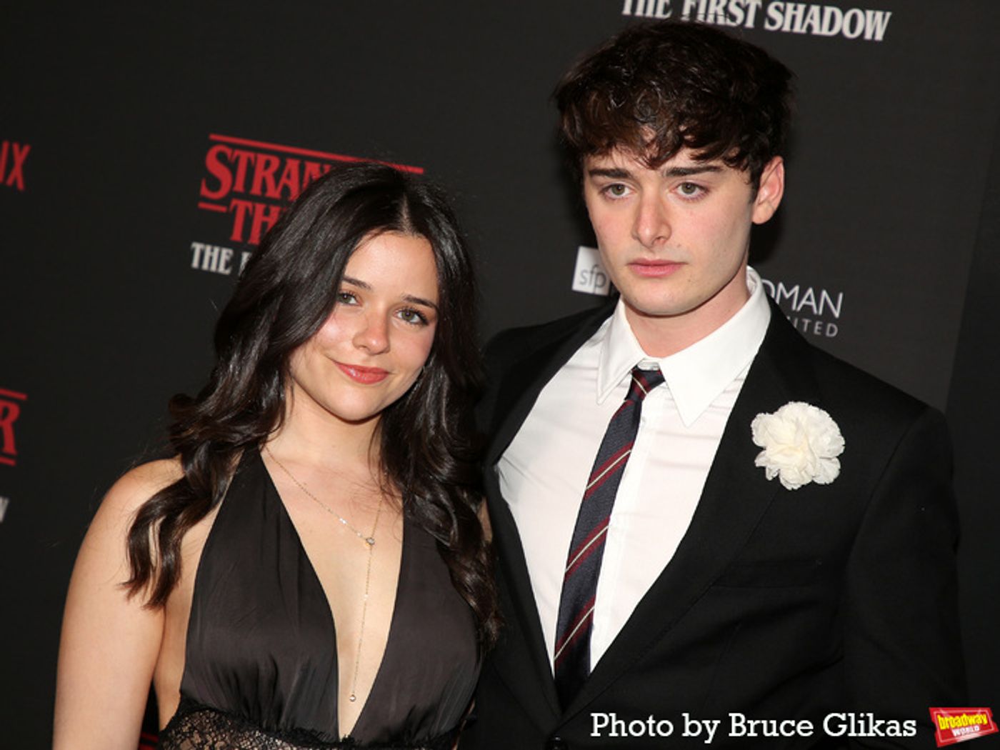 Photos: Natalia Dyer, Charlie Heaton & More on the STRANGER THINGS Red Carpet  Image