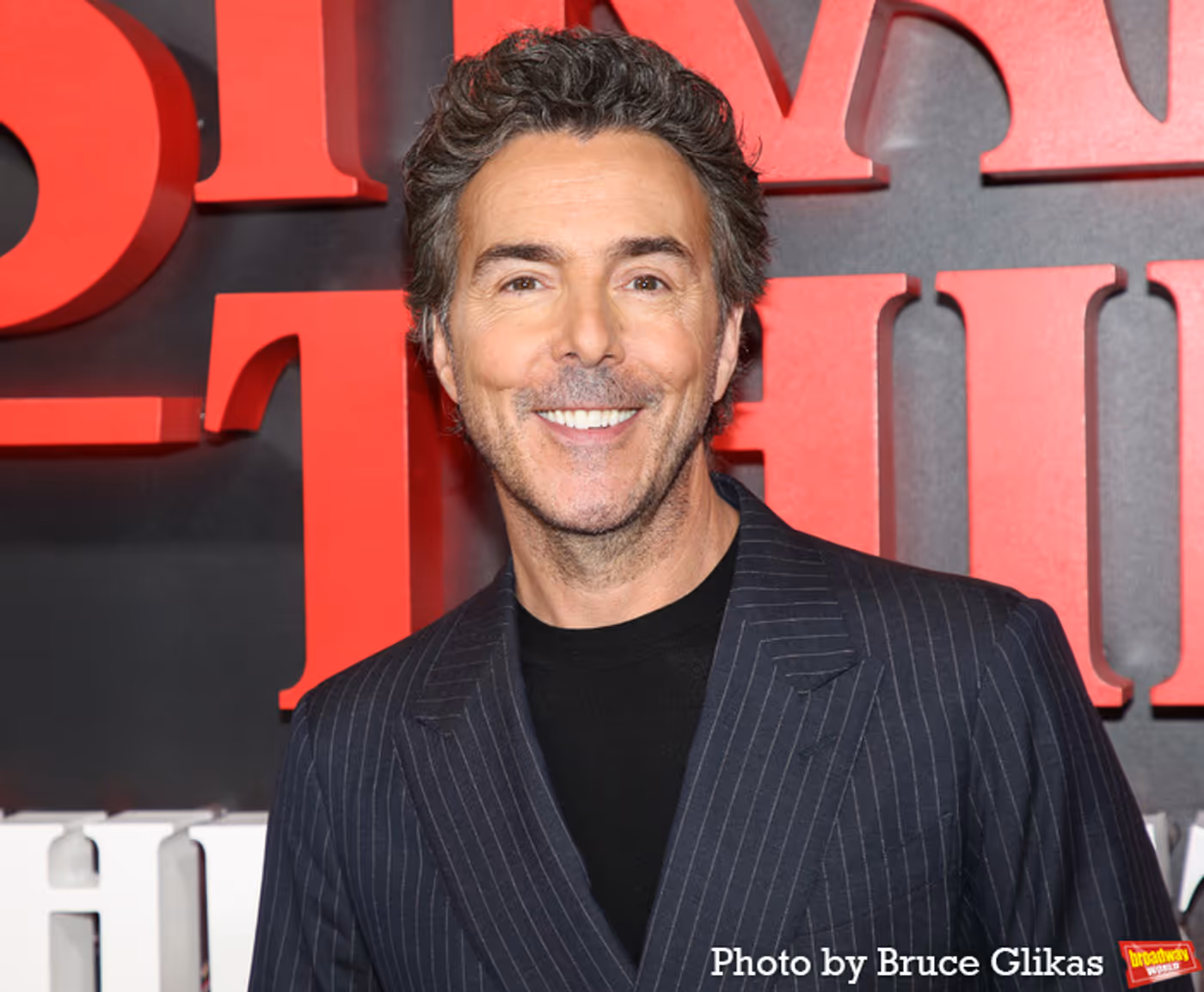 Photos: Natalia Dyer, Charlie Heaton & More on the STRANGER THINGS Red Carpet  Image