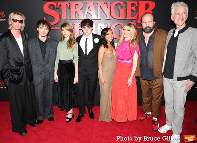 Jamie Campbell Bower, Charlie Heaton, Natalia Dyer, Noah Schnapp, Priah Ferguson, Car Photo