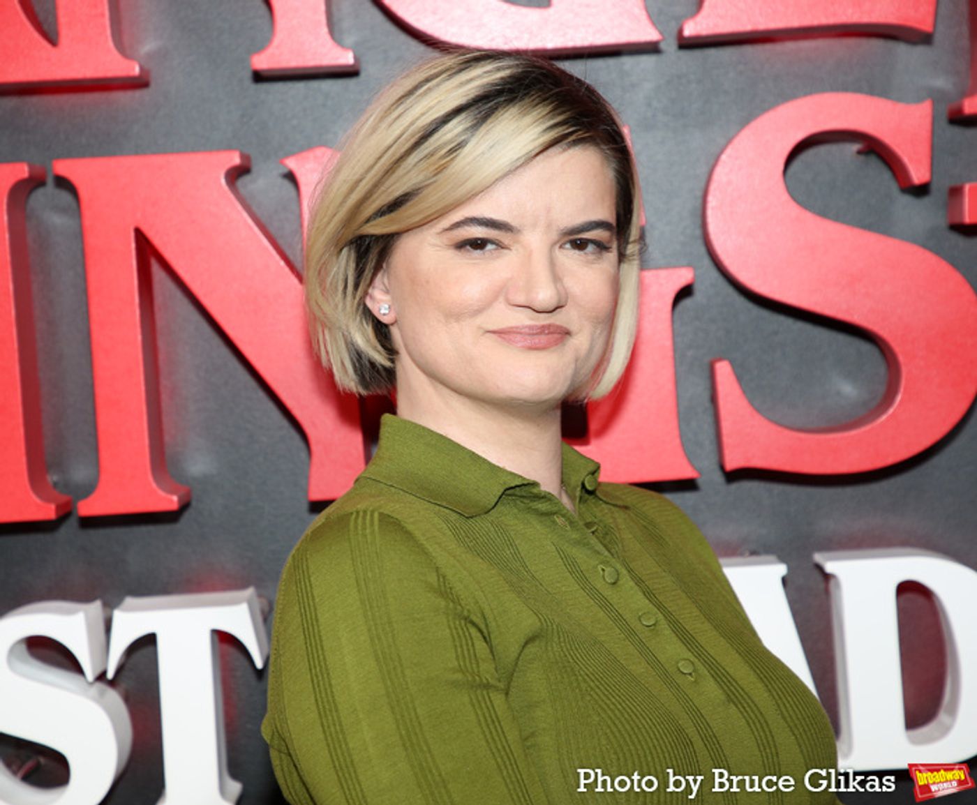 Photos: Natalia Dyer, Charlie Heaton & More on the STRANGER THINGS Red Carpet  Image