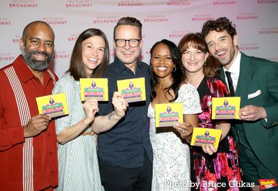 Daniel Breaker, Sutton Foster, Will Chase, Nikki Renee Daniels, Ana Gasteyer and Mich Photo