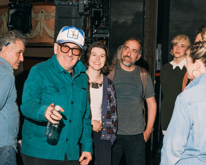 Photos: Elvis Costello Visits DEAD OUTLAW on Broadway — photo 2 of 4