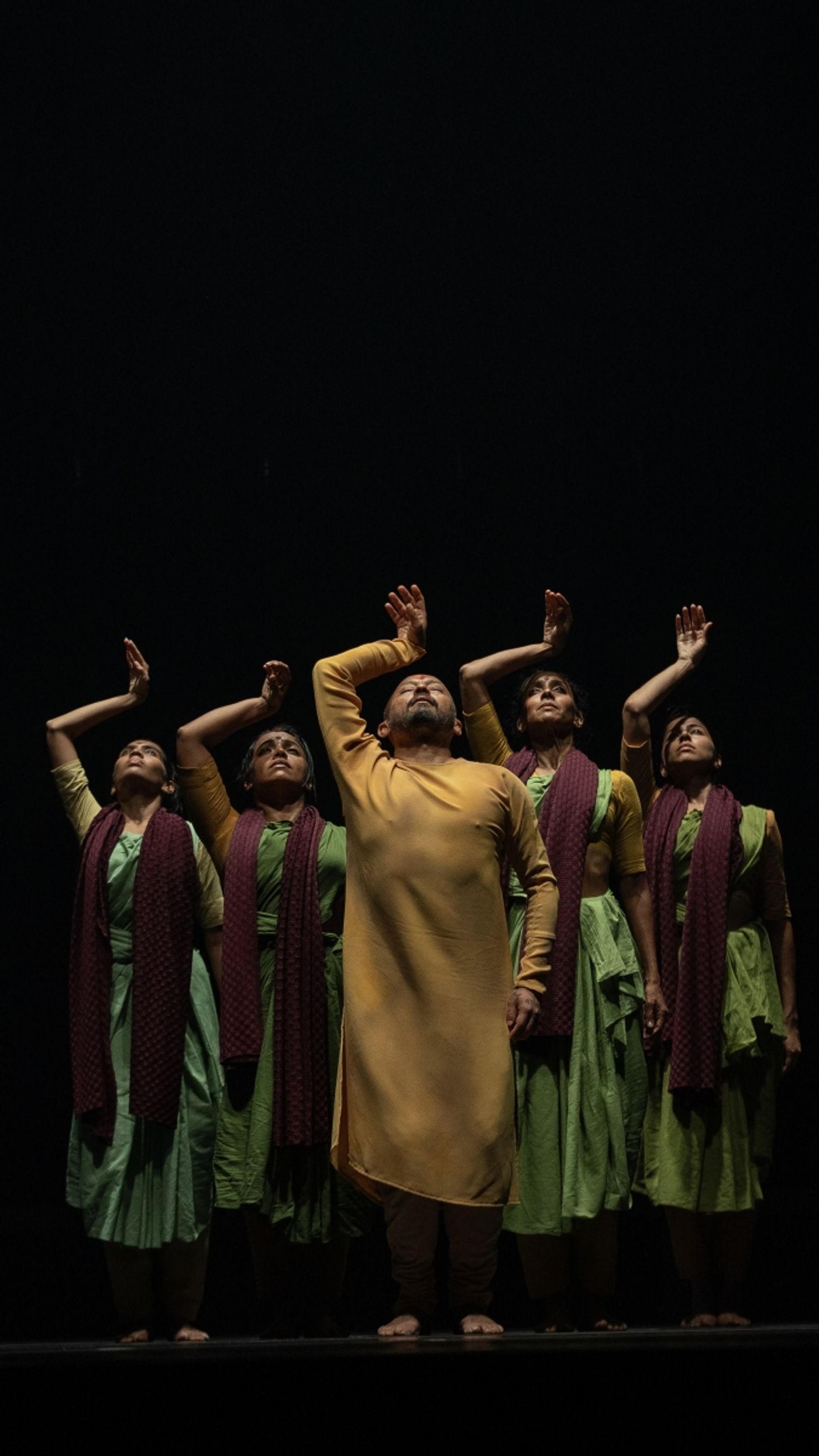 Review: GIGENSIS: THE GENERATION OF THE EARTH at Kennedy Center  Image