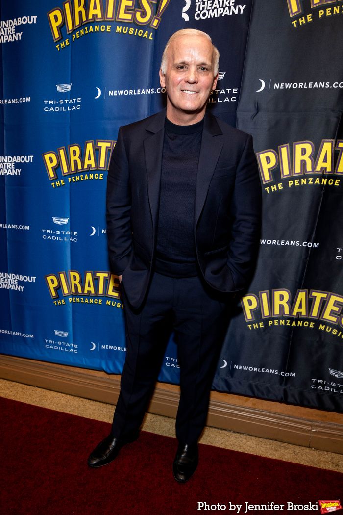 Photos: PIRATES! THE PENZANCE MUSICAL Opening Night Red Carpet — photo 7 of 33