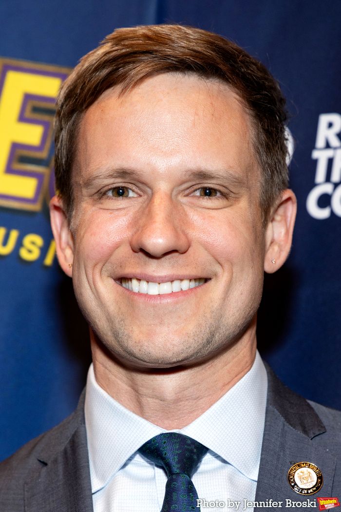 Photos: PIRATES! THE PENZANCE MUSICAL Opening Night Red Carpet — photo 18 of 33