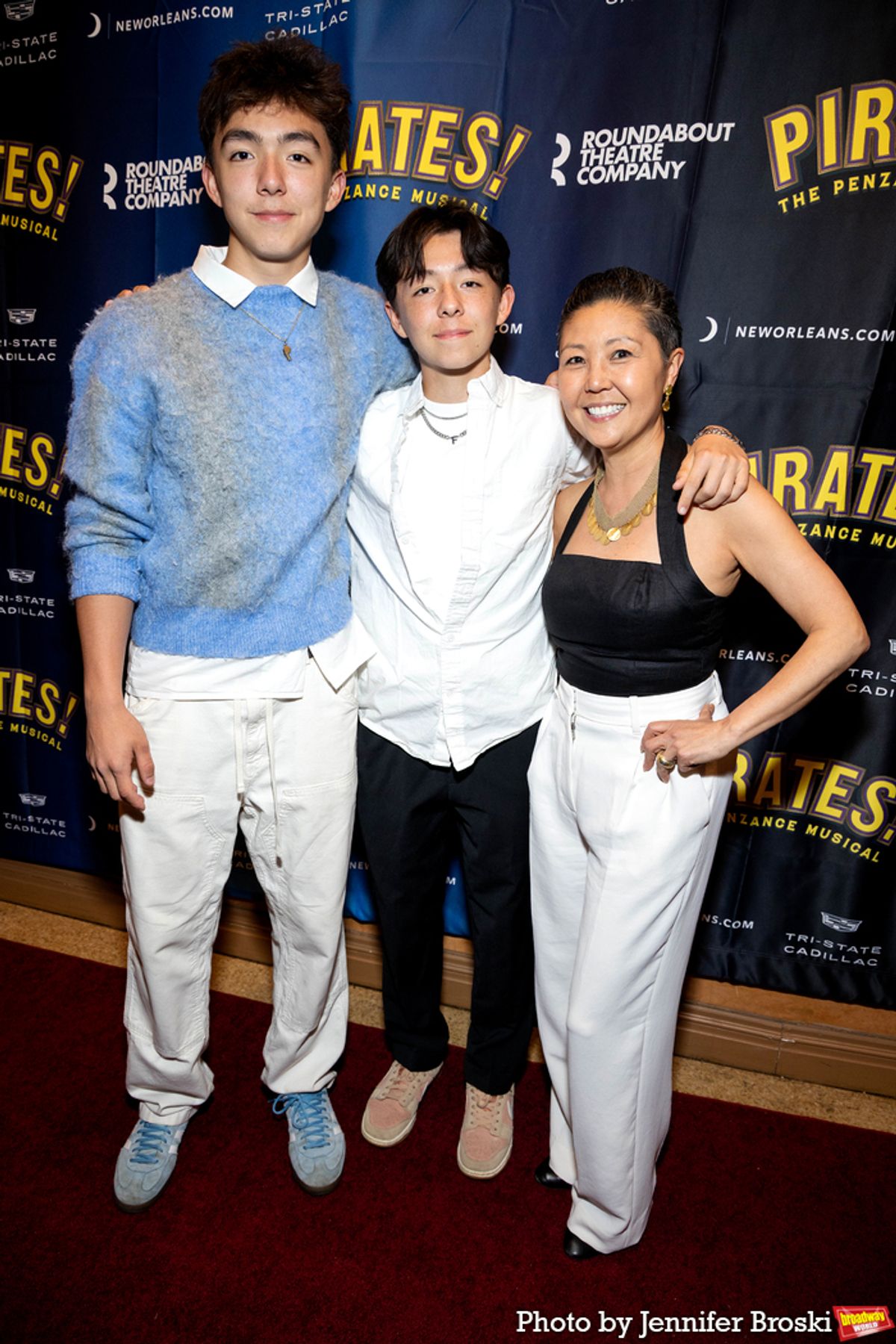 Linda Cho and family at 