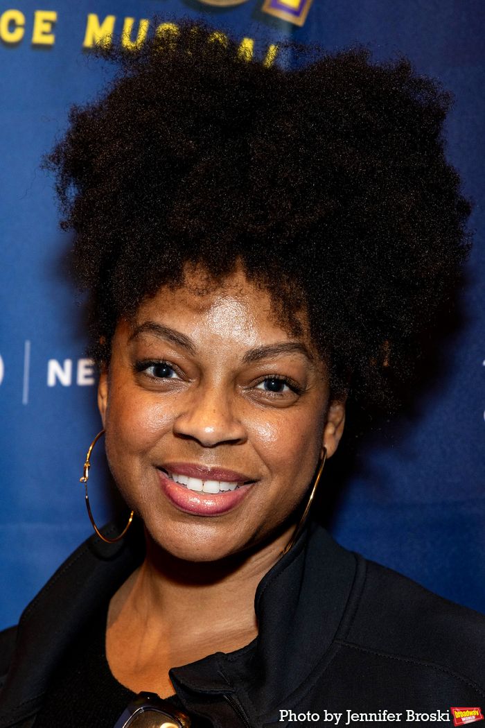 Photos: PIRATES! THE PENZANCE MUSICAL Opening Night Red Carpet — photo 29 of 33