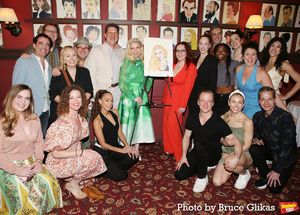 Megan Hilty poses with the company of "Death Becomes Her" @ BroadwayWorld Megan Hilty poses with the company of "Death Becomes Her" Photo
