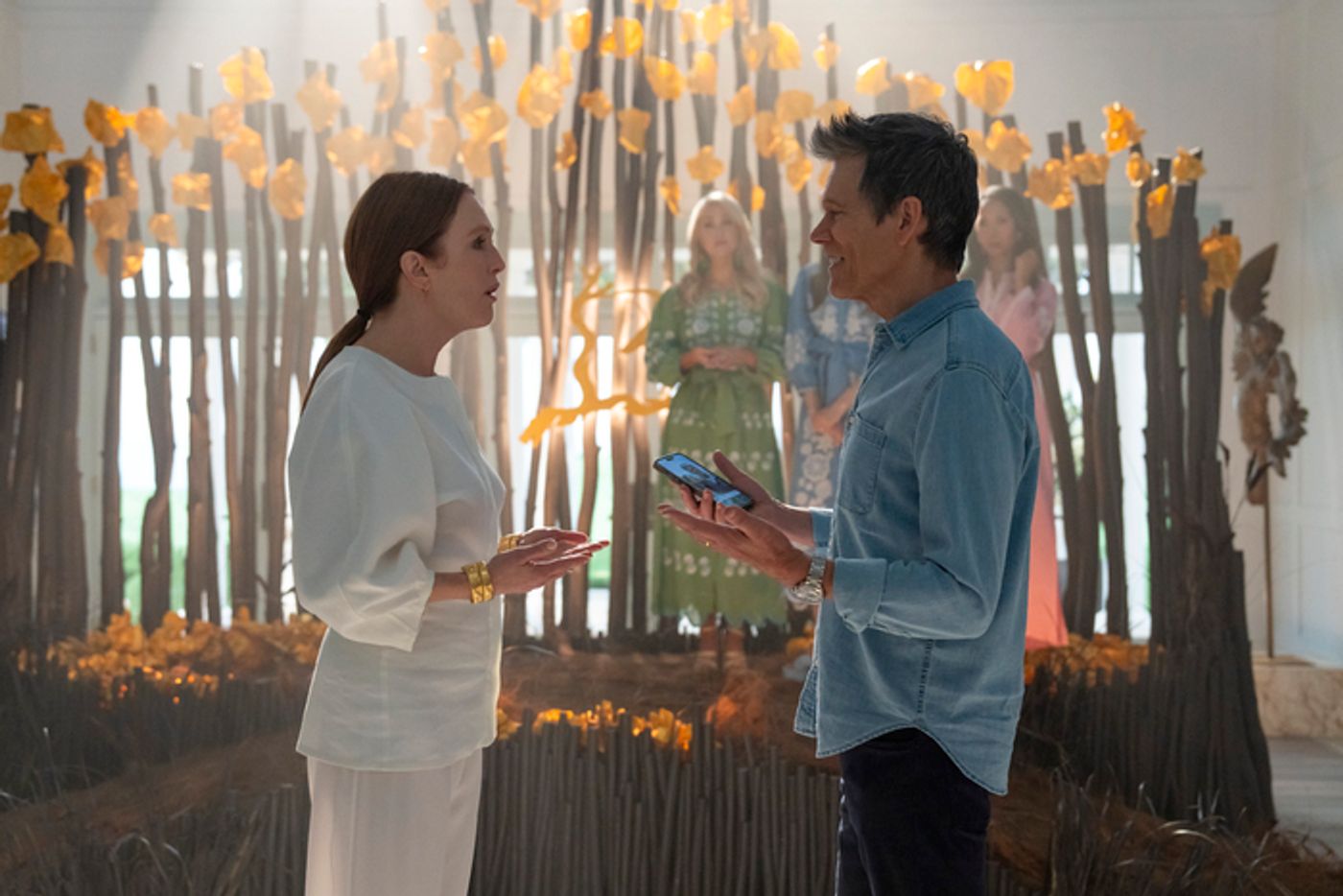 Photos/Video: Julianne Moore Stars in First Look at Netflix's SIRENS  Image