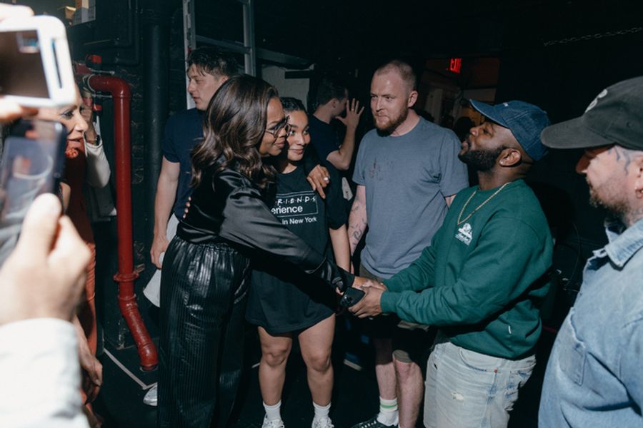 Photos: Oprah, Gayle King, and Heidi Klum Stop By SUNSET BLVD. On Broadway Image