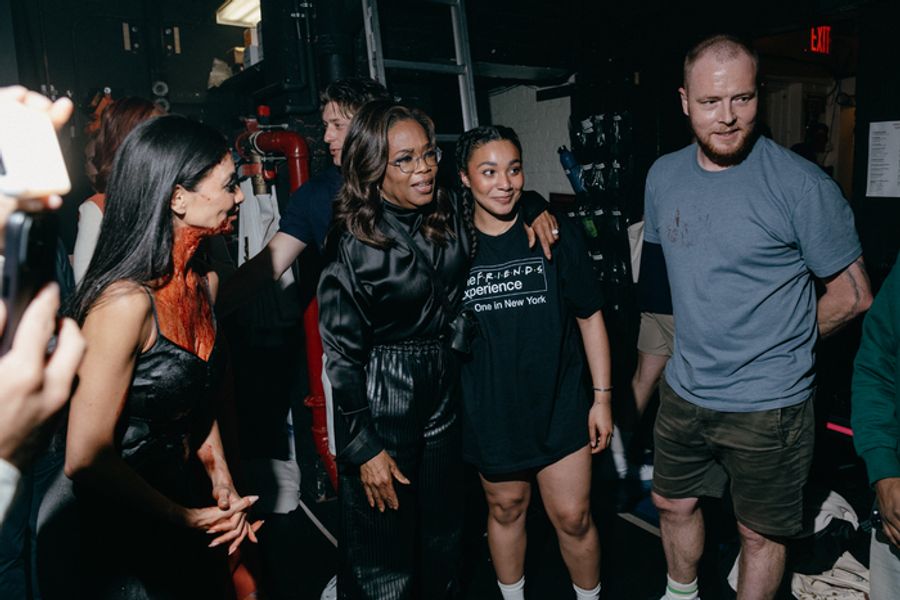 Photos: Oprah, Gayle King, and Heidi Klum Stop By SUNSET BLVD. On Broadway Image