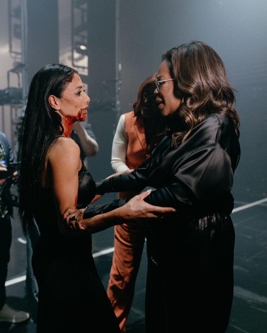 Photos: Oprah, Gayle King, and Heidi Klum Stop By SUNSET BLVD. On Broadway Image