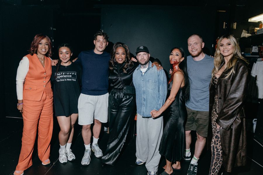 Photos: Oprah, Gayle King, and Heidi Klum Stop By SUNSET BLVD. On Broadway Image