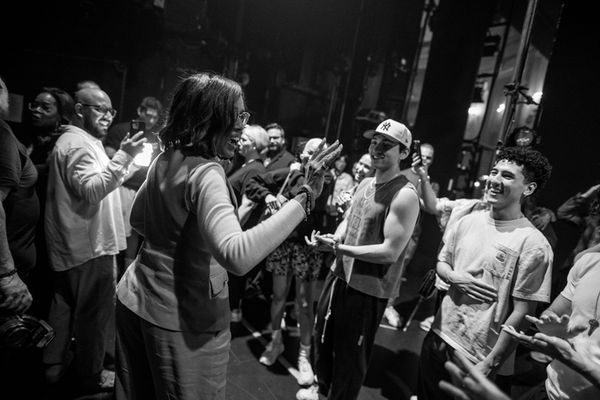 Gayle King and the company of SUNSET BLVD. Photo