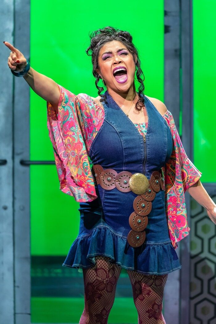 Photos: LEGALLY BLONDE at La Mirada Theatre for the Performing Arts Photos: LEGALLY BLONDE at La Mirada Theatre for the Performing Arts Image