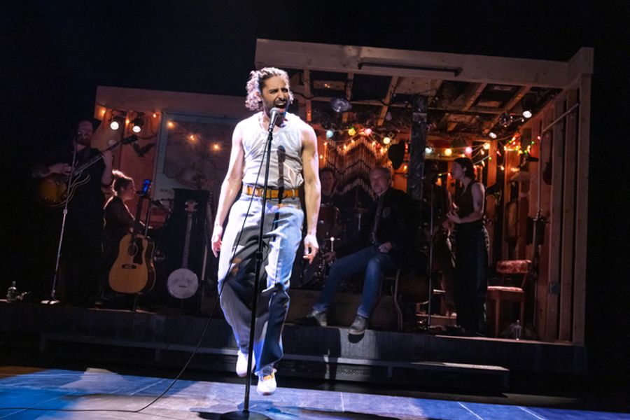 Photos: First Look at DEAD OUTLAW on Broadway Image
