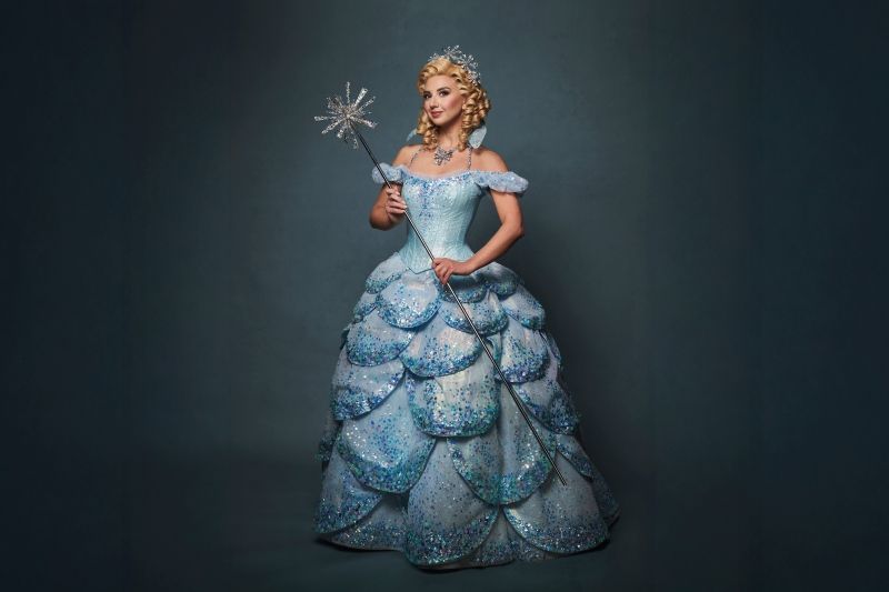 Interview: 'It's So Rewarding': Actor Zizi Strallen on Taking on The Role of Glinda in WICKED Image