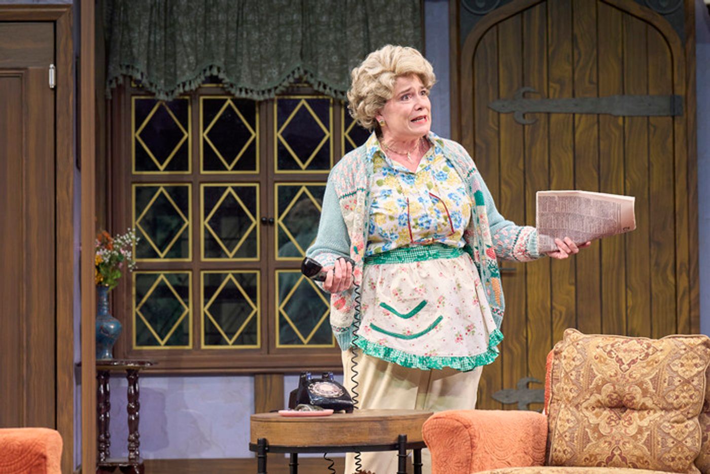 Photos: NOISES OFF at Great Lakes Theater  Image