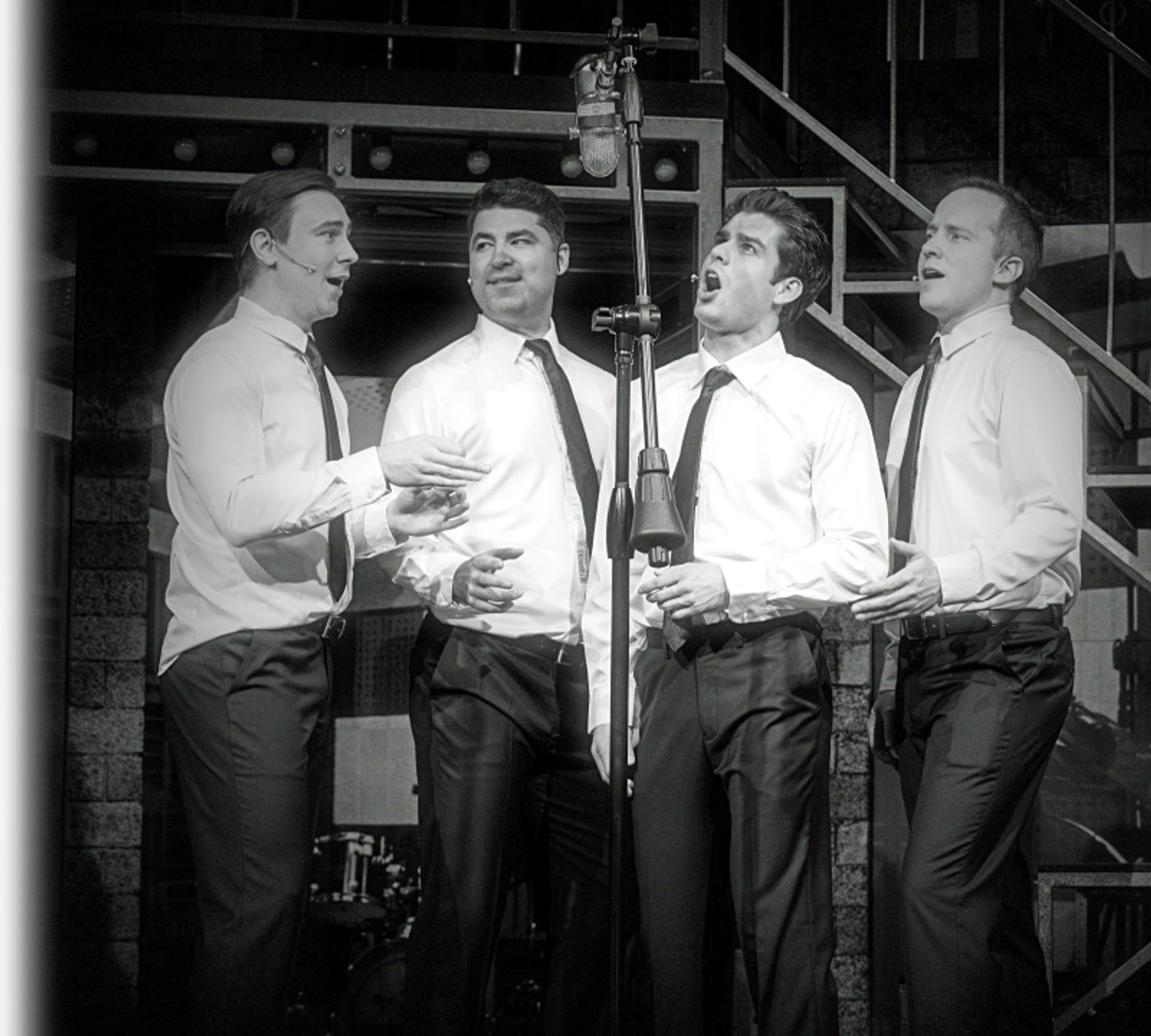 Review: JERSEY BOYS at New Theatre & Restaurant  Image