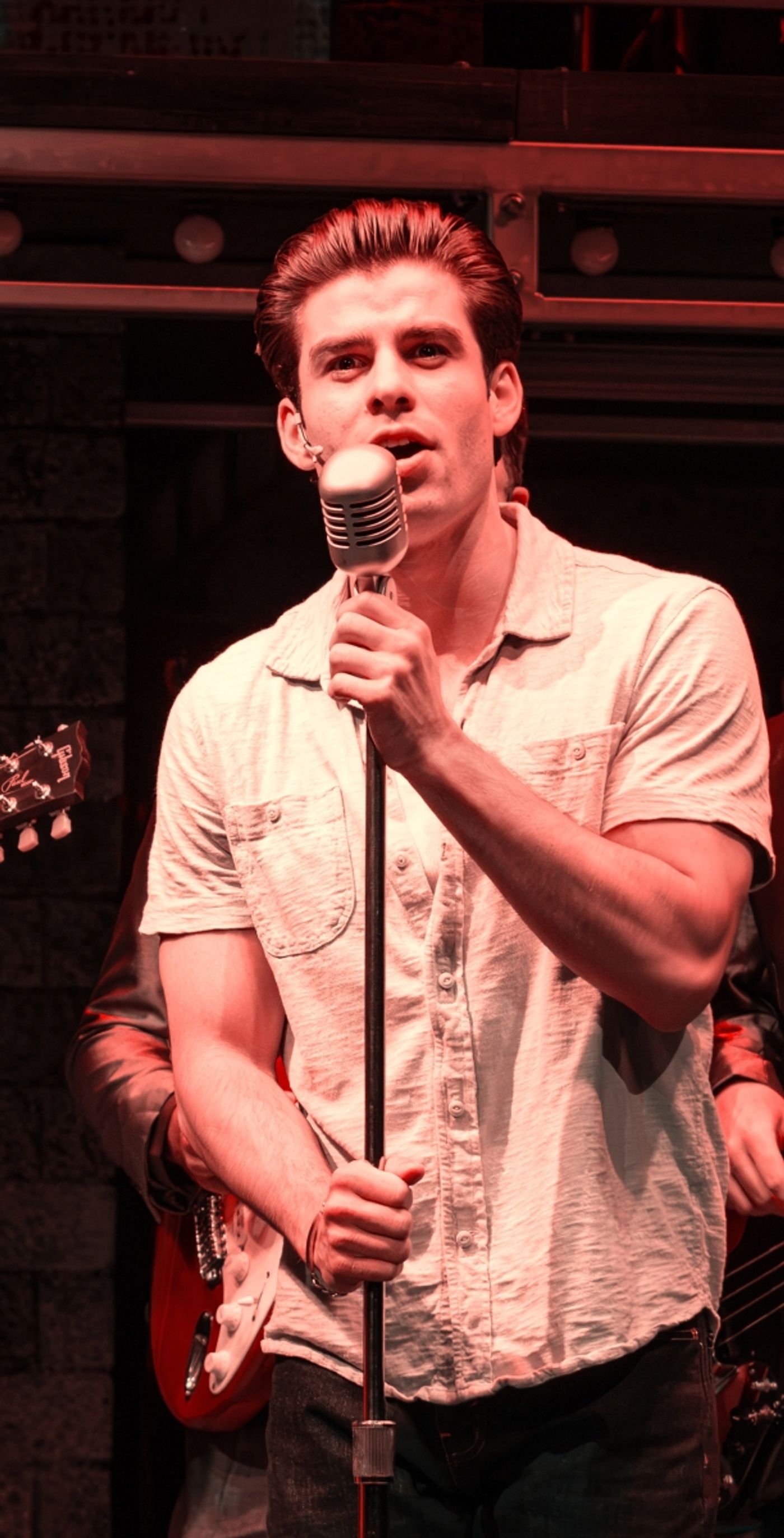 Review: JERSEY BOYS at New Theatre & Restaurant  Image