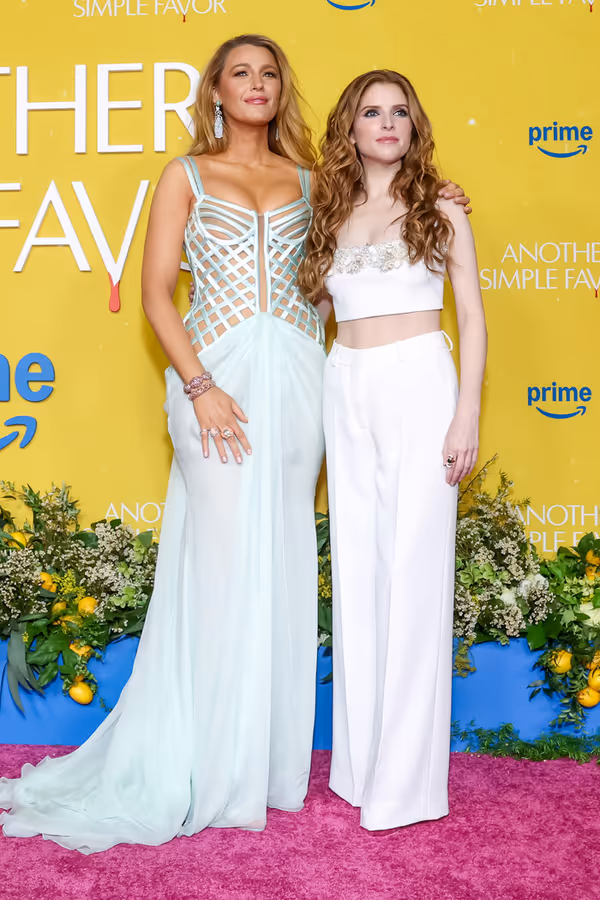 Blake Lively and Anna Kendrick Photo