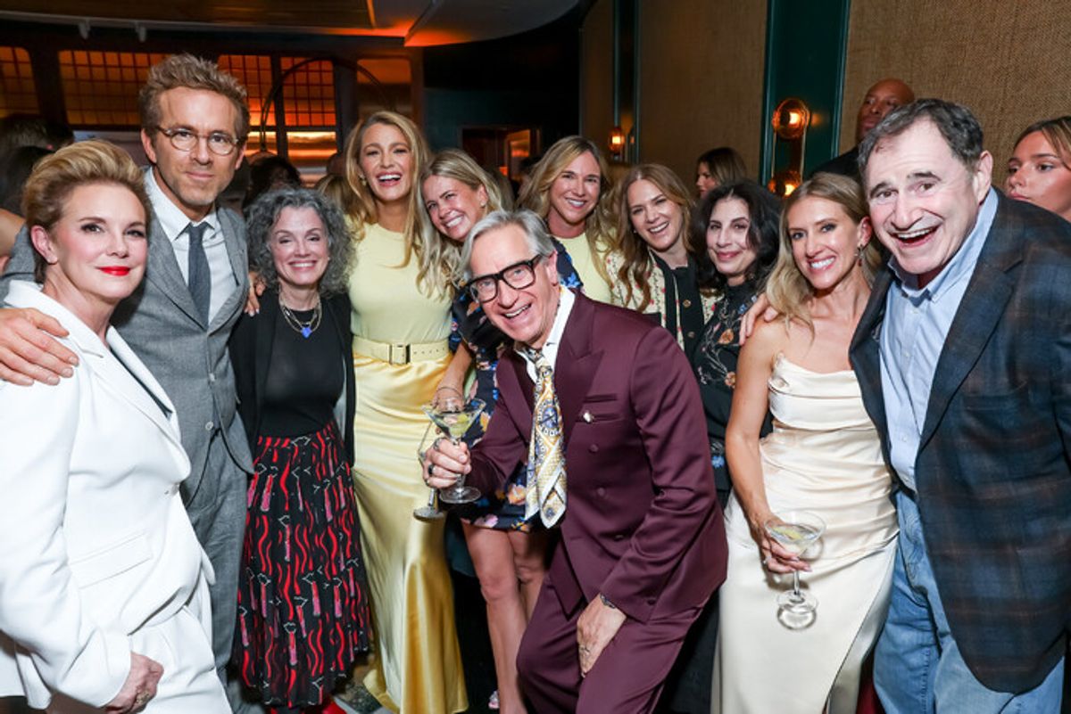 Elizabeth Perkins, Ryan Reynolds, Courtenay Valenti, Blake Lively, Erin Westerman, Meredith Wieck, Paul Feig, Julie Rapaport, Sue Kroll, Laura Fischer and Richard Kind  at 