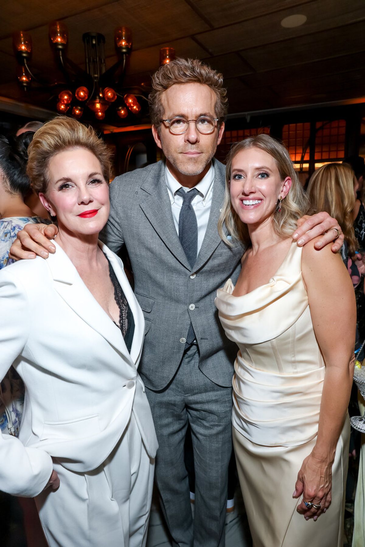 Elizabeth Perkins, Ryan Reynolds and Laura Fischer  at 