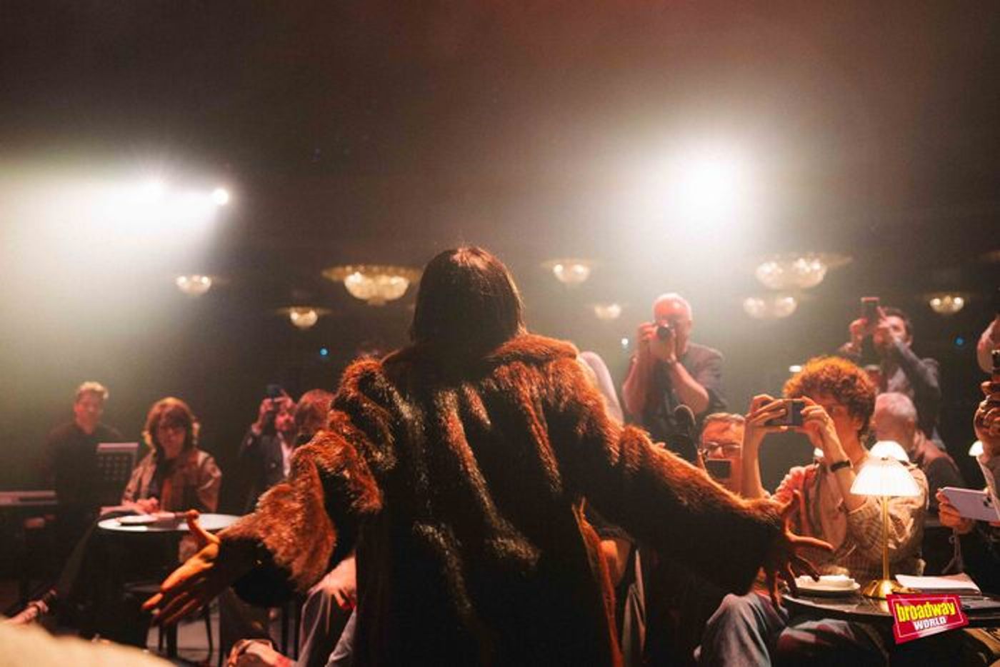 PHOTOS: Así fue la presentación de CABARET en el UMusic Hotel Teatro Albéniz  Image