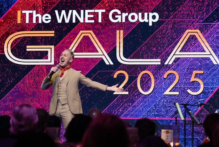 Photos: Alan Cumming at The WNET Group 2025 Gala in New York City  Image