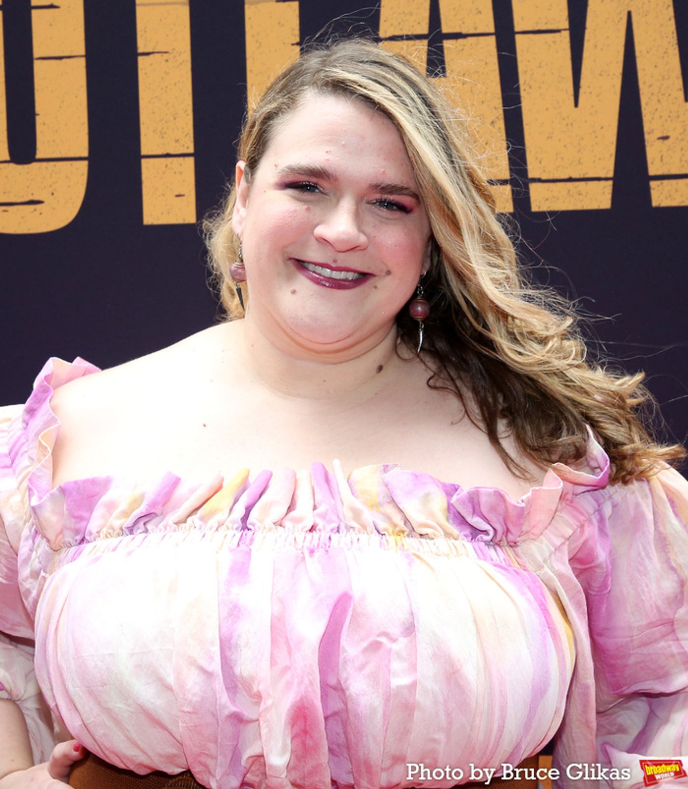 Photos: Stars Walk the Red Carpet on Opening Night of DEAD OUTLAW  Image