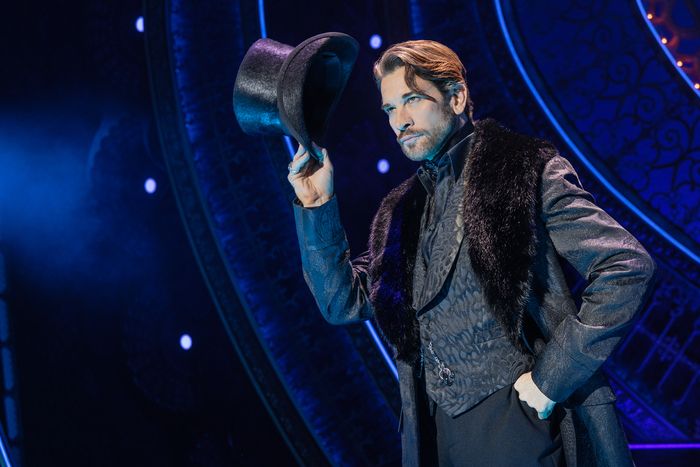 Photos: Jordan Fisher as Christian in MOULIN ROUGE! THE MUSICAL — photo 5 of 12
