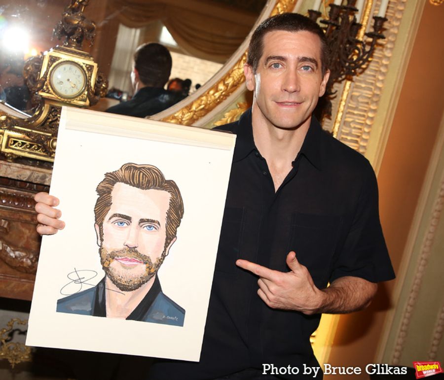 Photos: Jake Gyllenhaal Gets a Sardi's Portrait  Image