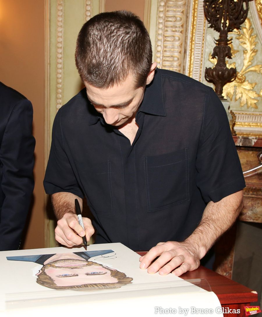 Photos: Jake Gyllenhaal Gets a Sardi's Portrait  Image