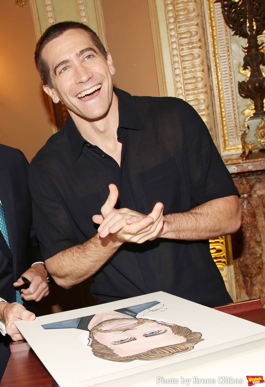 Photos: Jake Gyllenhaal Gets a Sardi's Portrait  Image