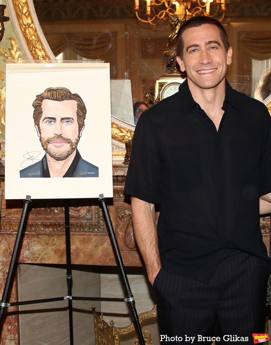 Photos: Jake Gyllenhaal Gets a Sardi's Portrait  Image
