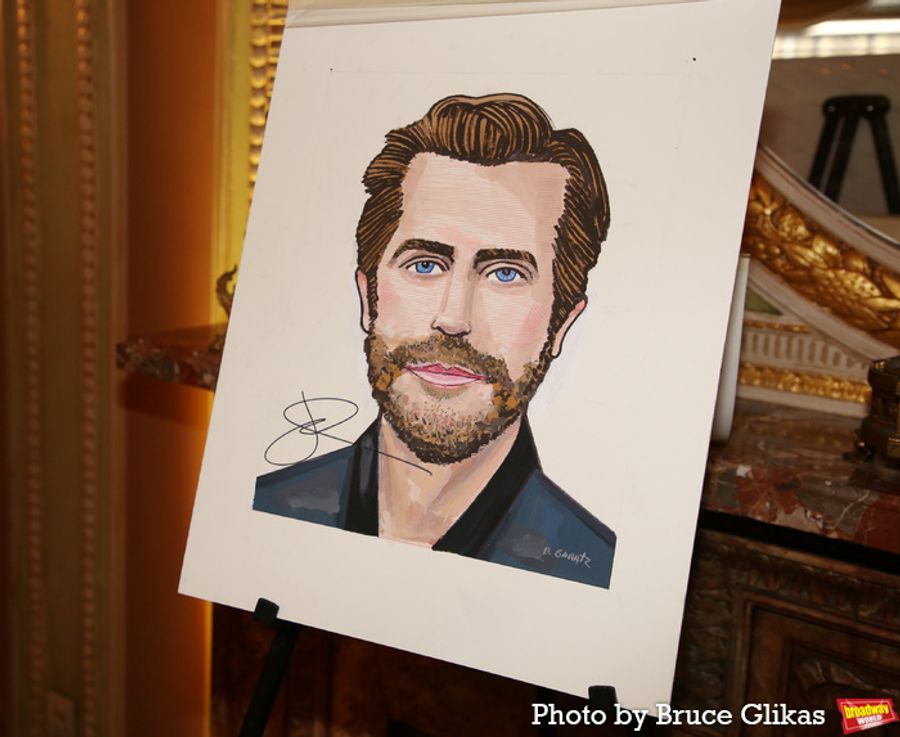 Photos: Jake Gyllenhaal Gets a Sardi's Portrait  Image