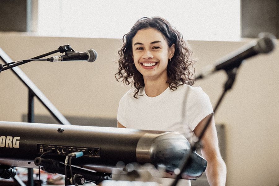Photos: STEREOPHONIC West End Cast in Rehearsal Image