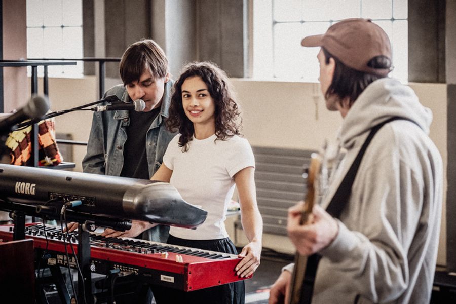 Photos: STEREOPHONIC West End Cast in Rehearsal Image